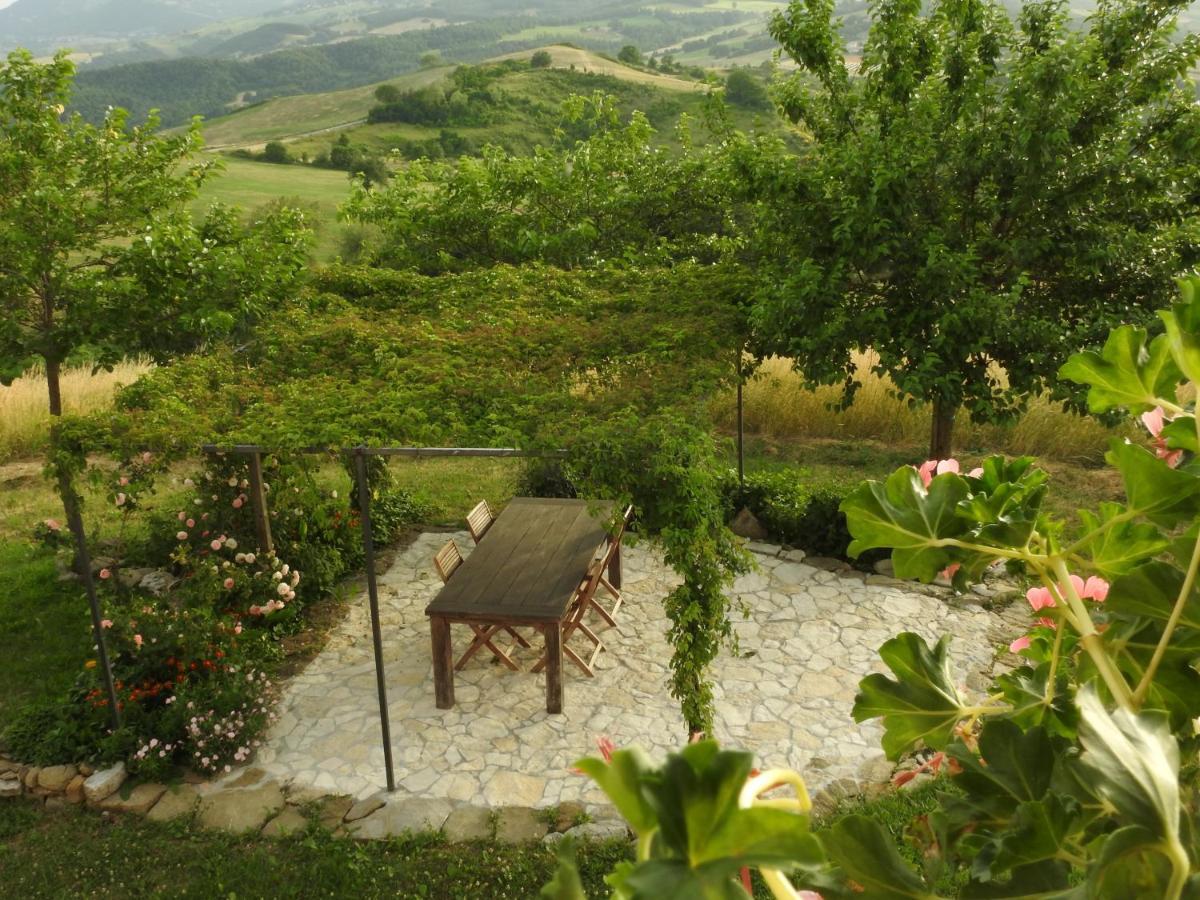 Casale Le Fontanelle Hotel Monte Grimano Terme Bagian luar foto